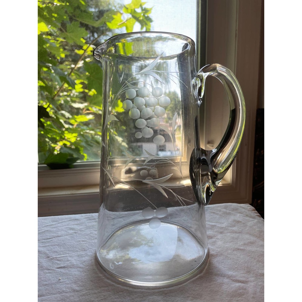 VINTAGE TALL ETCHED GLASS PITCHER